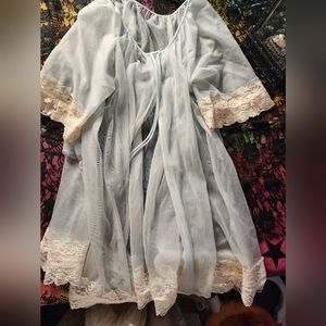 Vintage 60s. Mint and Lace pegnior. Size Medium